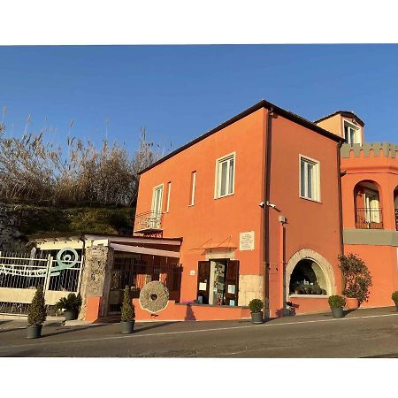 Giu Al Mulino Guest House Pontecagnano Exterior photo